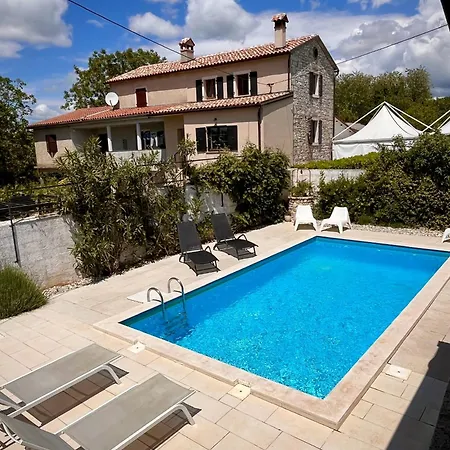 Vila Netto With Private Pool And Jacuzzi *